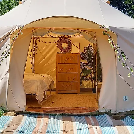 אוהל מפואר Bus Magique Avec Tente Glamping Saint-Palais (Allier)