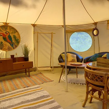 Bus Magique Avec Tente Glamping *