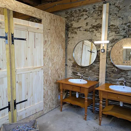Bus Magique Avec Tente Glamping * Saint-Palais (Allier)