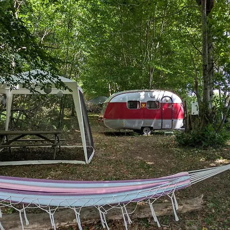 Bus Magique Avec Tente Glamping אוהל מפואר *